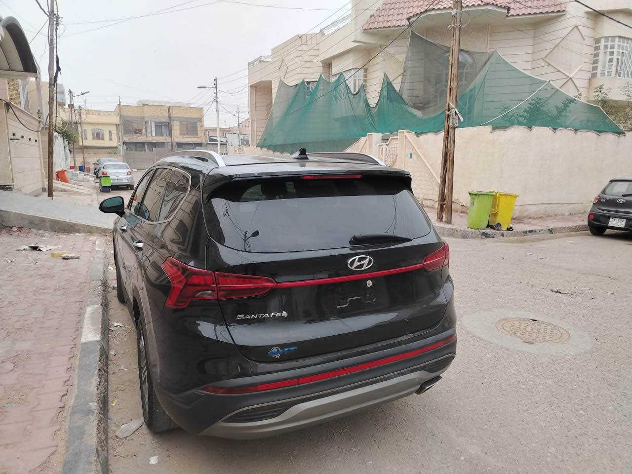 السلام عليكم 
للبيع هيونداي سنتافي 2023 فئة 
🛑السيارة رقم فحص   
ماشية : ٥٢ الف
كير و محرك و كهربائيات كلة بلاد مكفول
حادث السيارة تبديل جاملغ  وبنيد بدون ايرباك 
كلير من امريكا بابين 
المواصفات :
محركها 2500 "
تشغيل بصمة و تشغيل عن بعد
خاصية الاوتو بارك 
رادار امامي خلفي توقف ذاتي رادار جانبي تنبيه و نقاط عمياء
كشن كهرباء 
كشنات امامية تدفئة تبريد 
نظام شحن وايرلس للهاتف
ايضاً اوامر صوتيه
 انظمة قيادة (سبورت ،كومفورت ، ، سمارت)
هاند بريك بصمة
نظام اوتو هولد
اشارة ترحيب عند الاقتراب من السيارة
صندوك شفط كهرباء  
‎نظام اطفاء و اعادة تشغيل الاقتصادي في الأزدحام 
تدفئة بالستيرن ، شفتات بالستيرن
السعر.( ١٦٩)
للتواصل على ***********
مكان السياره بصرة البصرة, العراق
