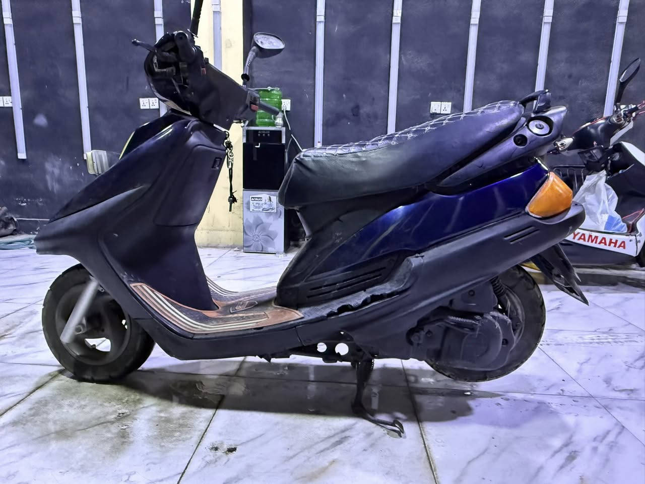 دراجه فضائي نظيف محرك نظيف ممفتوح كهربائيات كلها شغال تشغيل سلف هندر سعر 300 وبي مجال ***********
