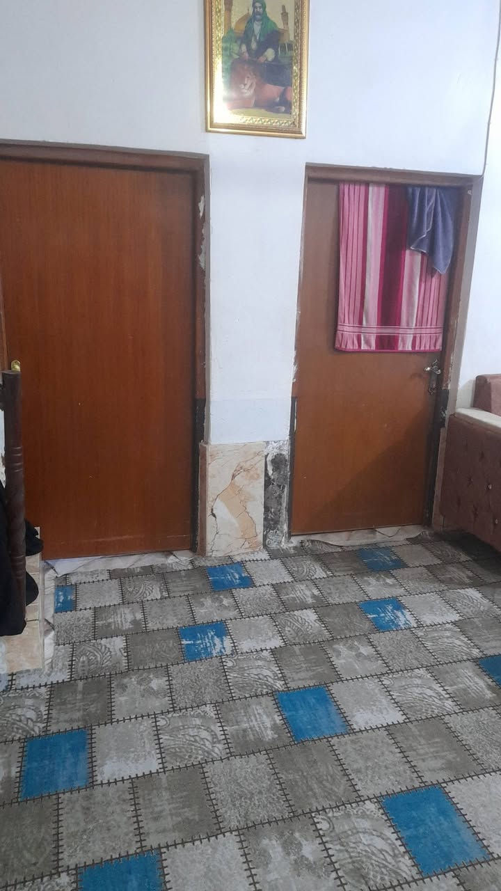 السلام عليكم دار سكن طابو زراعي مساحته 220 /مكان حي زاليزل متكون استغبال وغرفتين ومطبخ وصاله الستفسار ***********
