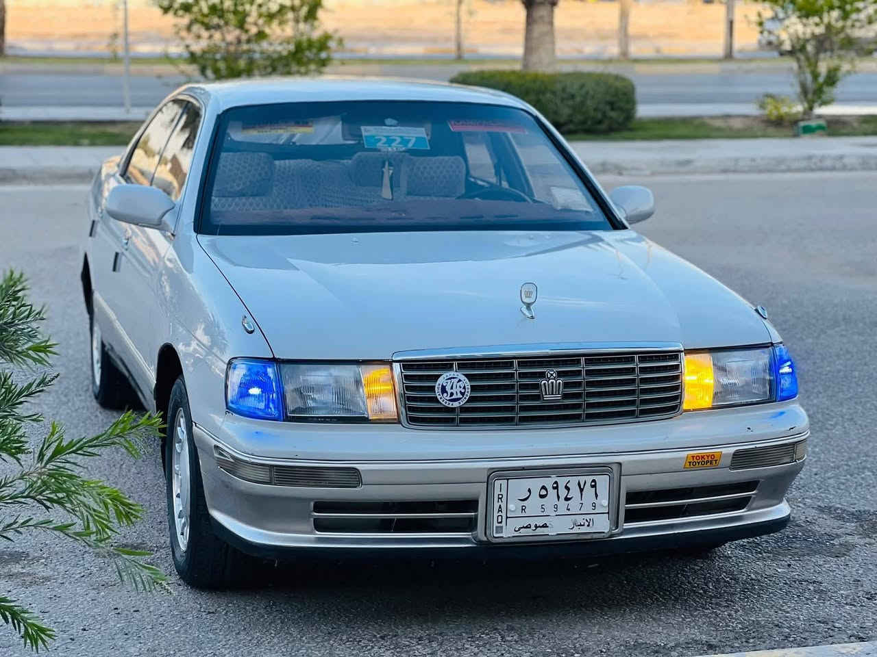 كراون بطه مراوس فقط. / موديل 1994 / كفاله عامه من ضربه وتبديل. والكص والنقل الجثه والخياس  رقم انبار. تخم تاير كهربائات شقاله.  مراوس حسب القناعه  العنوان ناصريه قلعه سكر /***********
