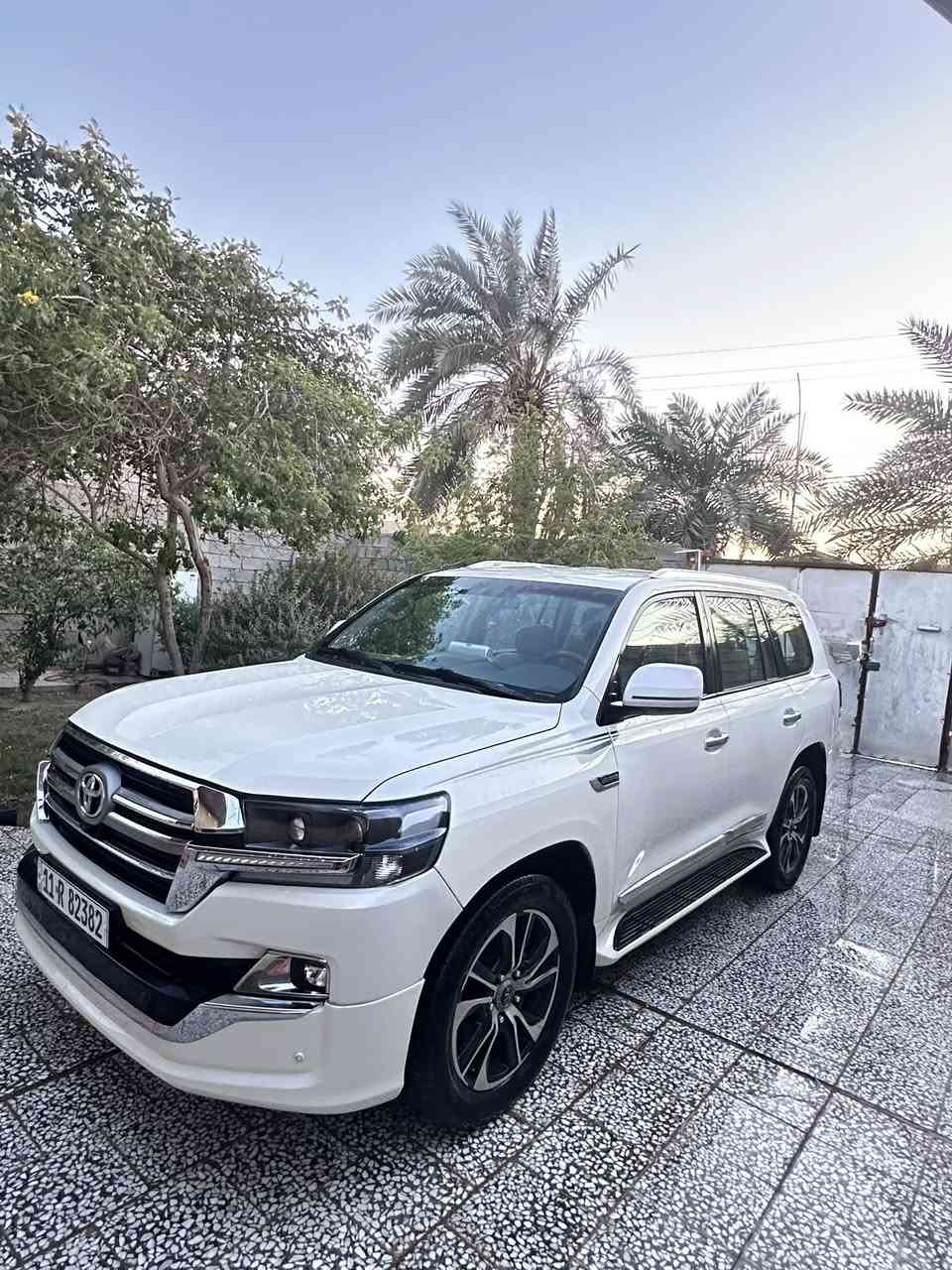 لاندكروز جكسارا ٢٠١٥ محدثه ٢٠٢١
رقم بغداد انكليزي مميز وباسمي شخصياً 

قطع التحديث مصبوغات توحيد لون 

بيهه طخه جاملغ امامي ايمن فقط 

قماره مكفولة بدون قطرة صبغ 

جاملغات خلفية مكفولة بدون صبغ تكم بدون صبغ 

مكينة ٦ سلندر مكفولة بدون فتح 

تخم تاير وحدادية جدد وماناقصة شي متخسر عليهه دينار سياره حلوة واحله من الصور مكانهه النجف الكوفه 

سعرهه ٣٣٠ بدون كسران كلشي اكو بالسوك السياره اصل ١٥ موديلهه عالي مو موديل ٢٠٠٨ والله يرزق الجميع 

***********

*********** 

واتساب بيهن وخاص موجود
