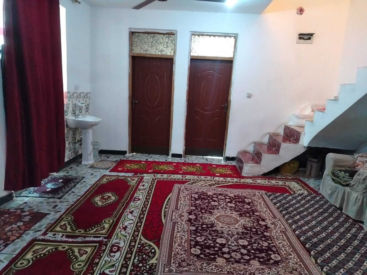 سلام عليكم بيت للبيع مساحه ٢٠٠ متر خلف الدار ٥٥٠ متر بيت واجهه مالته جديده مسويها وجبير ومرتب طابق ثاني عل نص مسوي يعني ٥٠٠ بلوكه تقفله ماء + مجاري +كهرباء العنوان الأصلاح شارع الجزيره مقارب مدرسه عشتار
رقمي ***********
