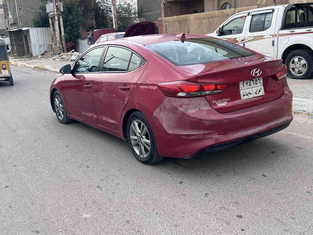 سلام عليكم الانترا موديل2017وارد امريكي حادثه باب خلفي وشويه من جاملغ سونر موجود بجم كبس لغود شواصي تكم كفاله كير مكينه تبريد ثلج محرك دوش سياره جاهزه من كلشي بيع اومراوس حسب لقناعه سياره بيهه جراد الحادث نفسه فقط وملاحظه بسم عربي سياره بغداد السعر 95بيهه مجال لاستفسار ***********
