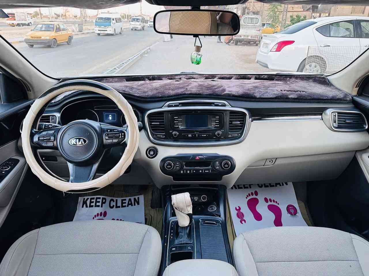 سلام عليكم من رخصة الادمن كيا سورنتو خليجي  سته سلندر 3500 مكفوله كفاله عامه من الصبغ والبارد مكينه كير حدادية.
المواصفات. نص فول :مري شفط ٣ قطع بريد. تشغيل بصمه. 

تخم تاير. السيارة جديده وتخبل تجي وتشوف بعينك

التبريد : 3 قطع تبريد شرط البرودة. إذا مو ثلج مرجوع

موديل 2016. ماشية 166.

رقم انكليزي. سنوية لل 2029

مكاني النجف. 

السعر : 225 وبيها مجال للشراي

للاستفسار الاتصال على الرقم :***********
