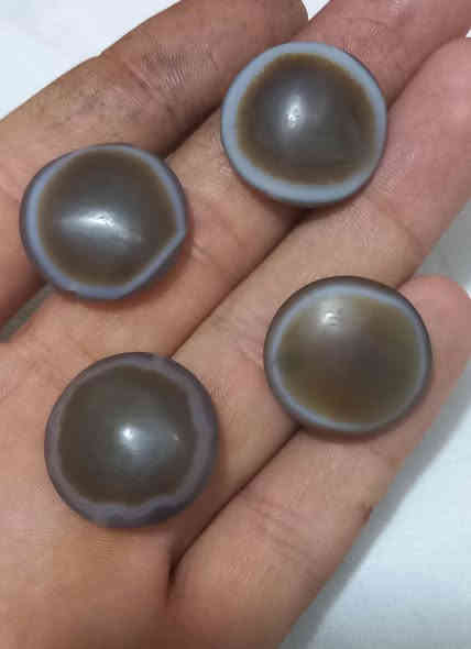 النوادر على 75 الف القطعه التواصل ***********
