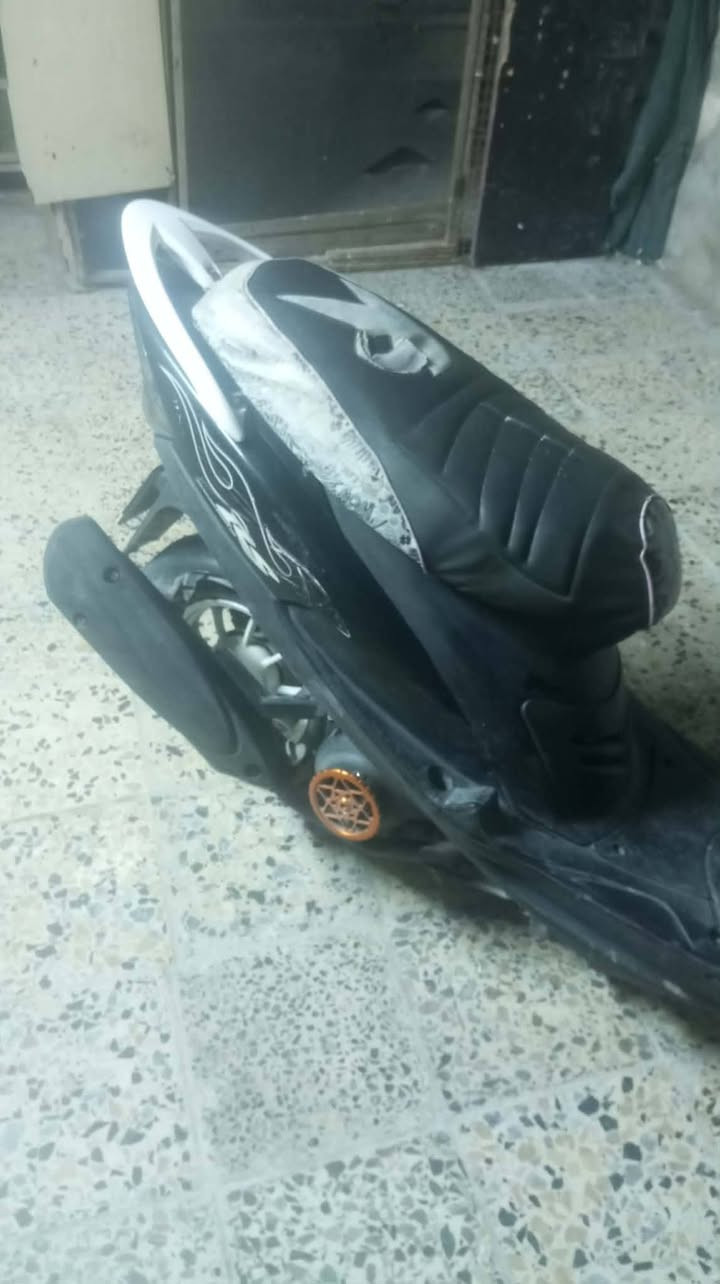 تراجه ماكس عدله مكينه مامفتوحه كفرات ختم واحد بيه تزويد وبيه صدر رياضي وياله رياضي و يداد وصانصه اف ام  وسعر 500 وهذا رقمي *********** مكاني بياع معالف
