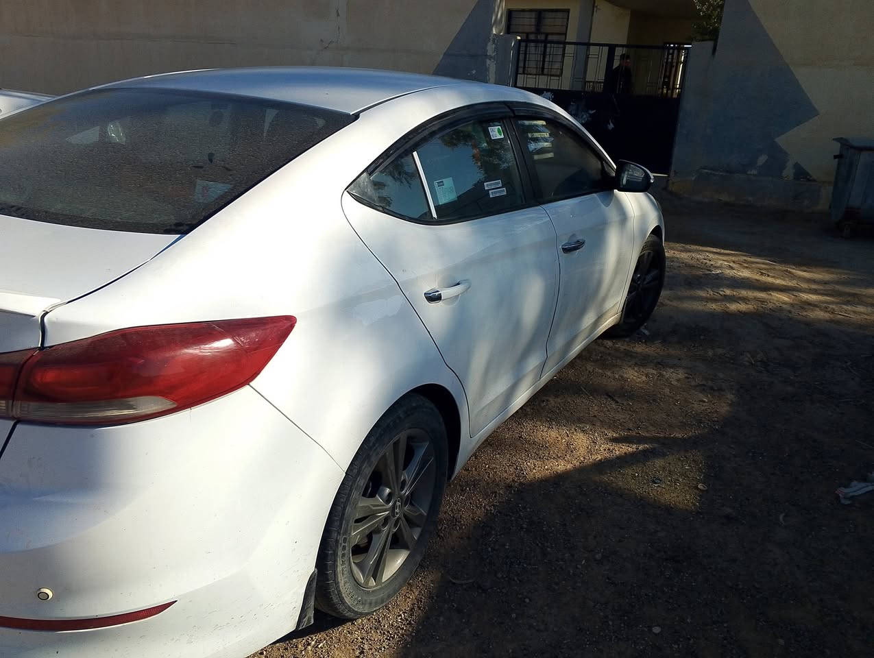 البيع هونداي النترا موديل 2018صول مواصفات ما عده بصمه مرايه شفط.رقم اربيل بسمي شرط تحويل محرك كير.شرط. سياره بيها 4قطع  سعر سياره 117بيها مجال قليل مكان ناحية مكحول ‏‪***********‬‏
