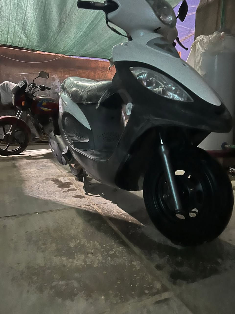 اسلام عليكم كامكو v2نوزل دراجه نضيفه وجديده وجاهزه رمبه مكانه شطره هذا رقم راعيه ‭٠٧٨١ ٥٢٧ ٩٨٨٨‬
