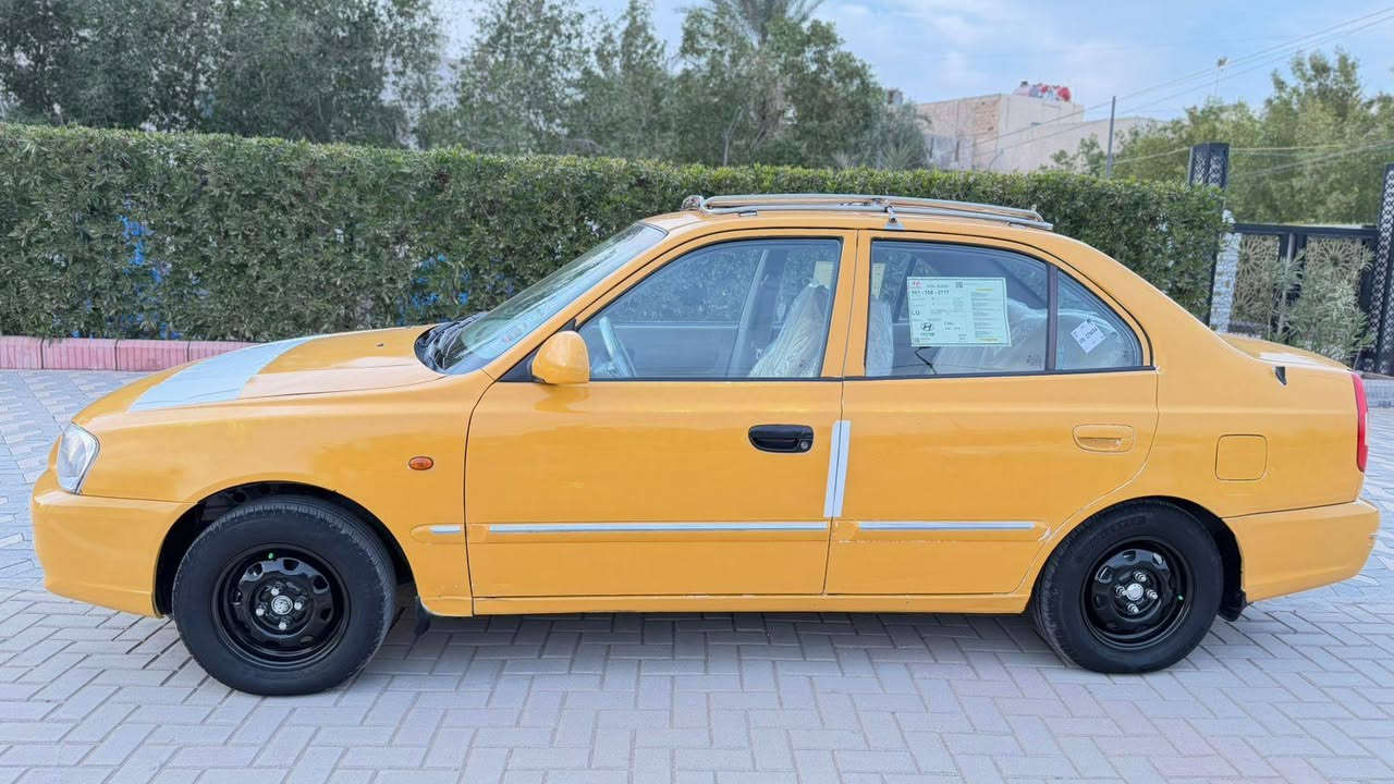 سلام عليكم فيرنا 2014 صبغه اولى بدون ضربه كير ومكينه مكفولات صدر امامي خلفي جديد تخم تاير جديد تبريد ثلج السياره خير من الله مابيها نقص
السعر 71 وبيها مجال 
مكاني بغداد البياع
***********
