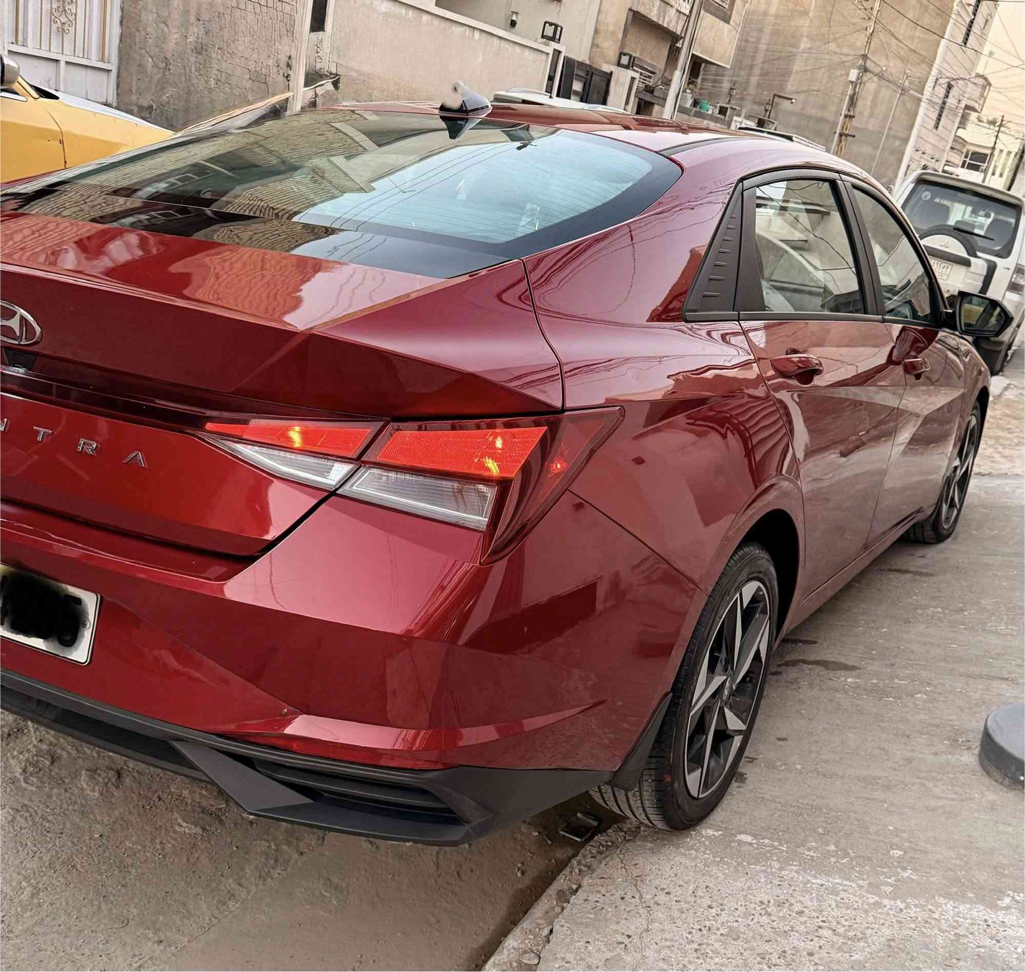 السلام وعليكم للبيع النترا 2023 رقم اربيل
ماشيه 60 الف مايل 
بدون ايرباك صور الحادث مرفقه شاشه الكتروني تدفئه كشنات
رادارات نقطه عمياء والباقي الموصفات معروفه
مكاني بغداد السعر 148 مجال بسيط
***********
