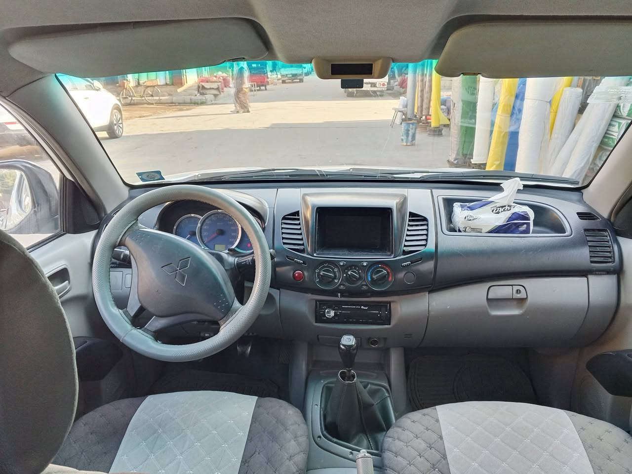 مسيبوشي l200 2007 السيارة رقم بغداد مشروع وطني السيارة نظيفة نقصهة بس تبريد صبغ قطعة  صغير بل جاملغ ونص باب مصبوغ ورة السايق السيارة محورة محرك بطة 🦆 3000 السعر 85 وبيها مجال للاتصال ***********
***********
