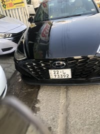 عندي سيارة سوناتاموديل 2022مواصفات فول فول لمتدصقف بانورامالون اسودموم...