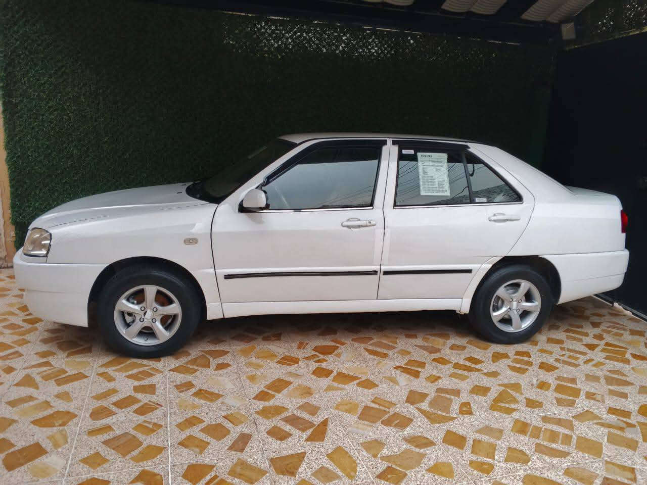 شيري كوين ابيع او مراوس حسب القناعه سياره نضيفه حيل داخلها جديد ويل كب اصلي كير شرط  مكينه تبخر قليل بس ماتنقص ضررها بس دوسه صبغ  وتعديل عل بارد بجاملغ شبر سعر 40 وبيها مجال وشعندك مراوس نزل مكاني موصل حي الوحده وهذه رقمي. ***********
