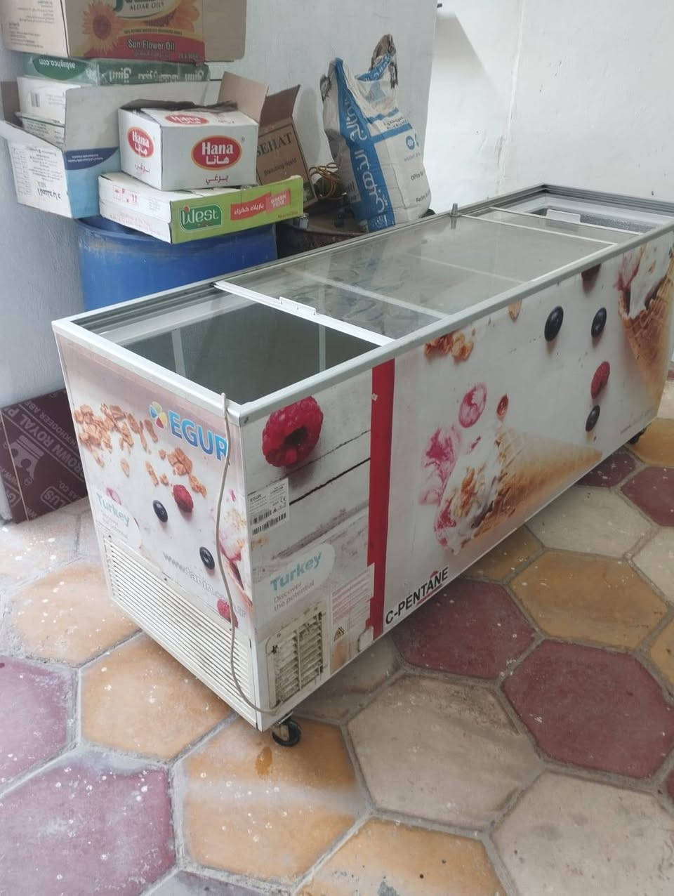 عارضه بطحيه نوعيه تركيه كلش نضيفه  السعر 800 وبيه مجال المكان طويريج للاستفسار ***********
