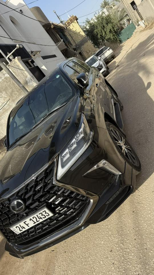 السلام عليكم لكزز موديل 18 رقم دهوك بالسنويه مضلل شرط التحويل ب66 وبيها مجال تفاصيل ع الواتس ***********
