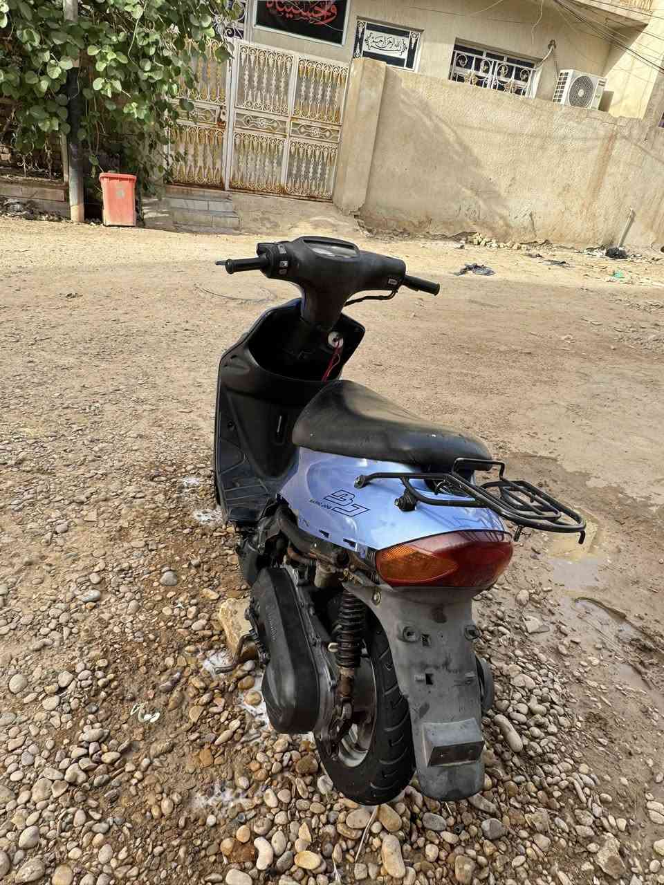 سلام عليكم دراجه تسعه ما مفتوحه شغاله عوزه ترتيب عوزه راجز سلف وتشتغل سلف سعر 250وبيه مجال عنوان قطاع 30رقمي ***********
