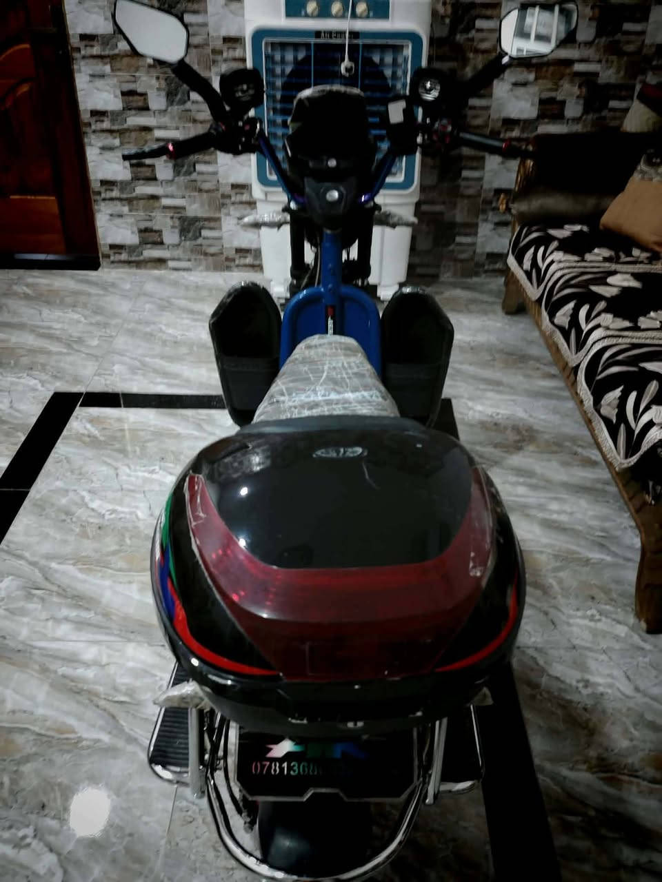 السلام عليكم دراجه شحن 6 بطاريات تشغيل بصمه اربع سرع بلوتوث سماعة ترجع بك دراجه حيل نضيفه ٧٠٠


**إذا كنت صاحب هذا الإعلان وتريد حذفه لأي سبب، رجاءا أرسل رسالة إلى الدعم الفني**