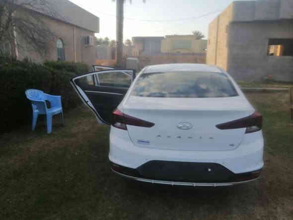 سلام عليكم اخواني الغالين عندي سياره افانتي 2020 سياره مال شركات تسديد عل ماستر يعني سنتين وتصبر حره تم استلامها بل 22 سياره جديده بشكل مكفوله من كلشي بس بيه الكير كايم وينزل من سعره مع انو شد كير AT يكلف عشر اوراق بل بياع يم ابو زهراء ابو كيرات والرقم عليك انته شتحب ترقم رقم اي محافظه أو بغداد واني عليه اسويلك وكاله عامه مطلقه بل سياره بالسياره موجوده بل انبار هذا رقمي بي وات ساب *********** سعر السياره 100 ورقه وبيه مجال وتدلل
