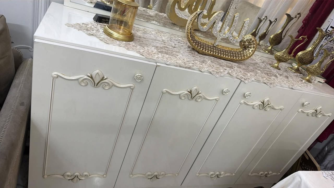 ميز طعام 6 كراسي ومرايا الغزاليه


**إذا كنت صاحب هذا الإعلان وتريد حذفه لأي سبب، رجاءا أرسل رسالة إلى الدعم الفني**