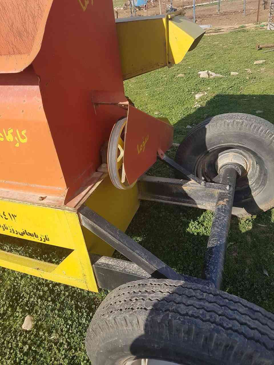 ئەم کاوکتە بۆفرۆشتن،نوێیە کەم ئیشی کردووە کاکوتی گیاو قەسەڵە.
2ملیۆن دینار  شوێن پشدەر
***********
