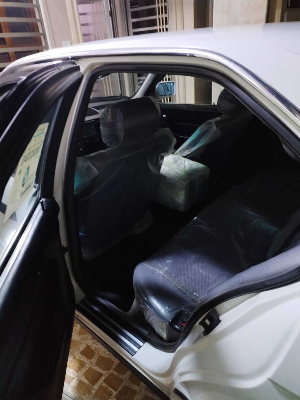 الكتابة
🚘 BMW 525 موديل 1992 للبيع 🚘
سيارة بلادية بحالة ممتازة، مكفولة من الحادث، فقط صبغ بسيط بالجاملغ الخلفي.
✅ محرك 525 كبس ديجيتال (وليس إير فلو). ✅ كير أوتوماتيك. ✅ تبريد وتدفئة شغالين. ✅ شاشة مع كاميرا خلفية. ✅ الصالنصة الأصلية (الفحم) ما زالت موجودة. ✅ ومحركها ينقص دهن فقط.
💰 السعر: 65 ورقة.
📞 للتواصل على الخاص أو الاتصال: ***********
السيارة على وضعها والفاحص خير دليل.
