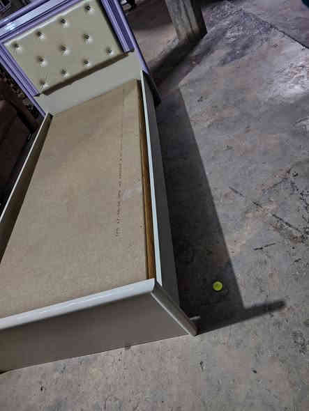 السلام عليكم سيسم نفر كلش حلو ومرتب السعر 75شراي اتصل ***********
