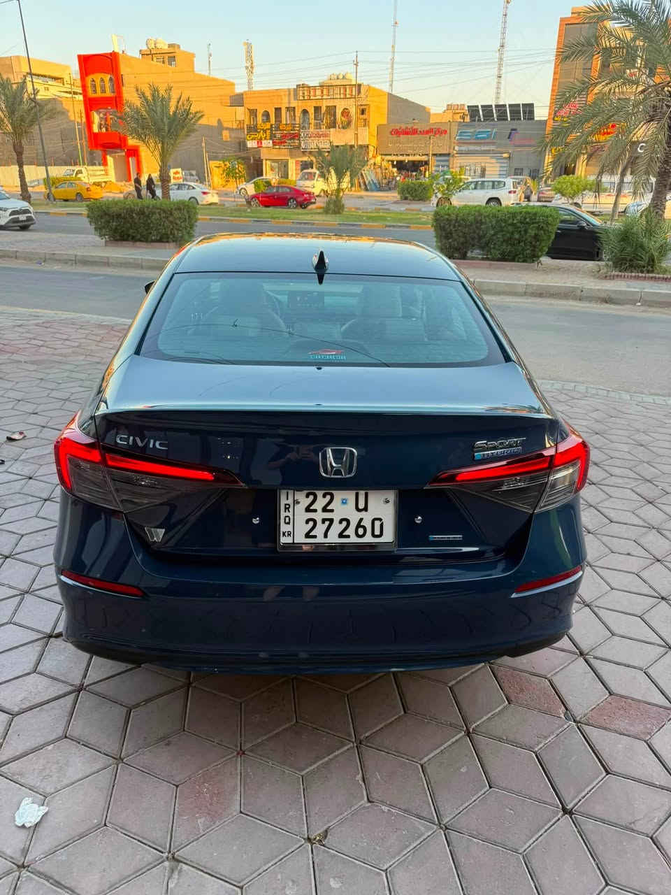 السلام عليكم من رخصة الادمن المحترم 
للبيع هوندا سيفيك هايبرد سبورت ( 2025 ) اربيل
اللون ازرق 💙
محرك ( 2000 ) هايبرد 
فتحة سقف 
داخل جلد ومخمل رصاصي
بصمه 
هاند  بريك كهرباء
رادار امامي وتوقف ذاتي 
رادار جانبي ونقطة عمياء 
شاشه عداد دجيتل
لايتات LED زينون بلادي 
ويل كب 18 وتخم تاير كودير امريكي 
شفتات ستيرن 
تحكمات ستيرن
ماشية ( 15 )
أرضيات ربر 5 قطع وارضيات مخمل بلاديات 
بجم كبس
وباقي المواصفات المعروفة 
 ( الحادث PDR بلجاملغ الخلفي وصبغ بذيل الجاملغ )

السعر ( 175 ) ورقة 
***********
