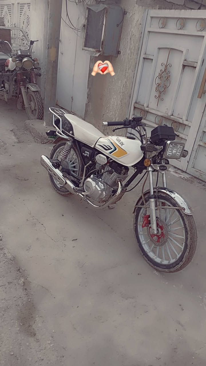 السلام عليكم
دراجه سيڤان  2024  للبيع♥
 دراجه خير من الله ♥
محرك زبد ♥
شغاله سلف نكره وحده وهندر ♥
ما ناقصها اي شي كهربائيات شغاله كلها ♥
السعر ٦٥٠ ♥
 للستفسار اكثر التصال ع الرقم ***********  ♥
او مراسله الصفحه ♥
