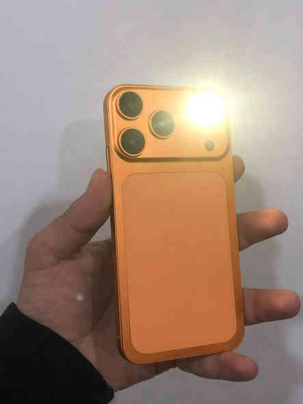 ايفون XRمحور ⬅️17 تحوير شركه يخبل 
فلاش شغال كله شغال تحوير لوز 
الذاكره 64 گيگه 
البطارية 81 % 
جهاز شغال كامل ما بي عيب كله شغال 
السعر  185  ألف 
شراي يراسلني واتس اب او يتصل عل رقم 
‏‪‏‪***********
