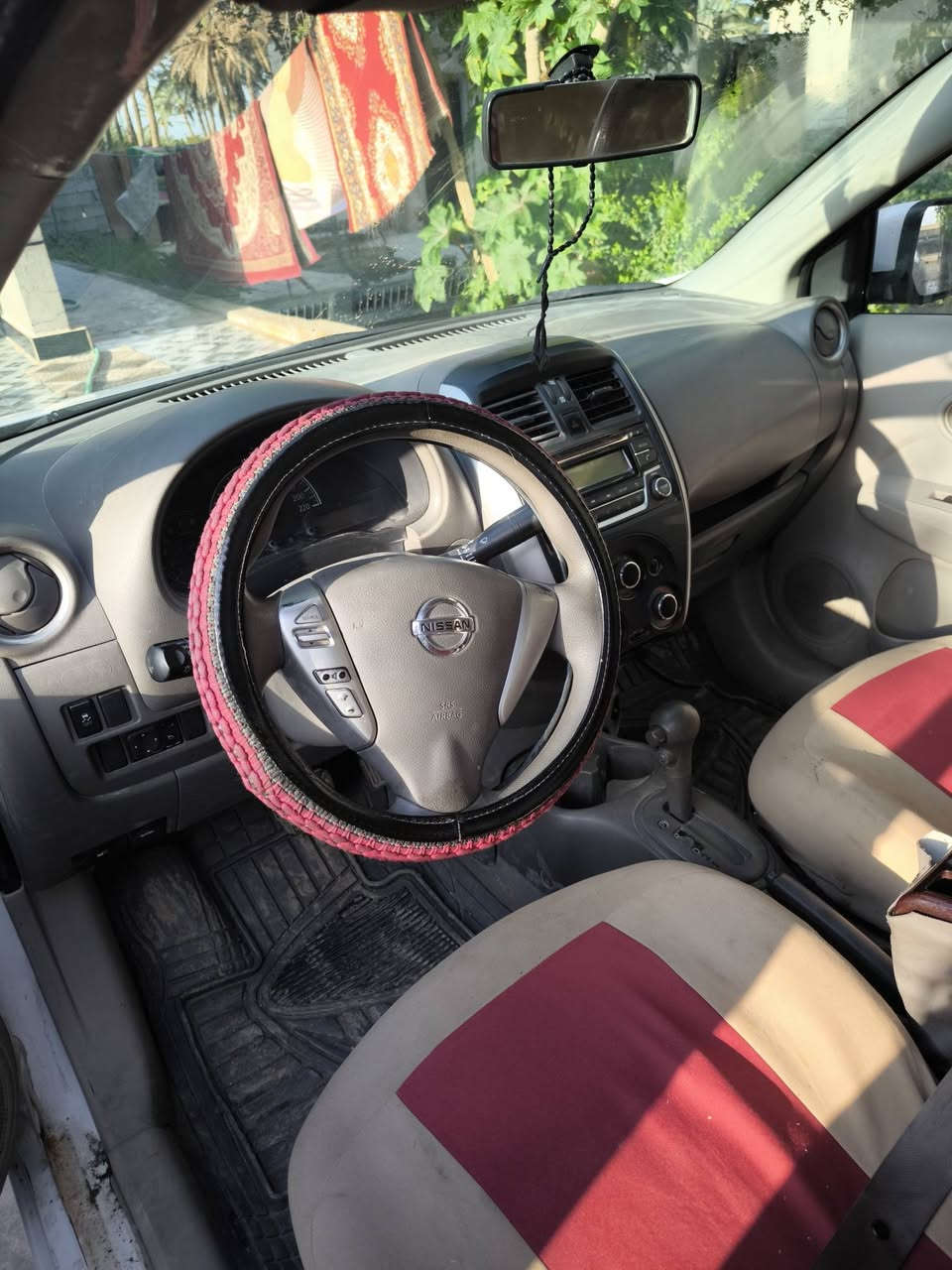 السلام عليكم صني هندي 2020 هزه جديد وبسمي بيها 3 قطع تبديل بدون دواخل وشبر تعديل صبغ يم قبق البنزين مكينه وكير مكفولات رقم انكليزي شرط التحويل سيارة جاهزه العنوان ديالى خان بني سعد *********** السعر 88 وبيها مجال
