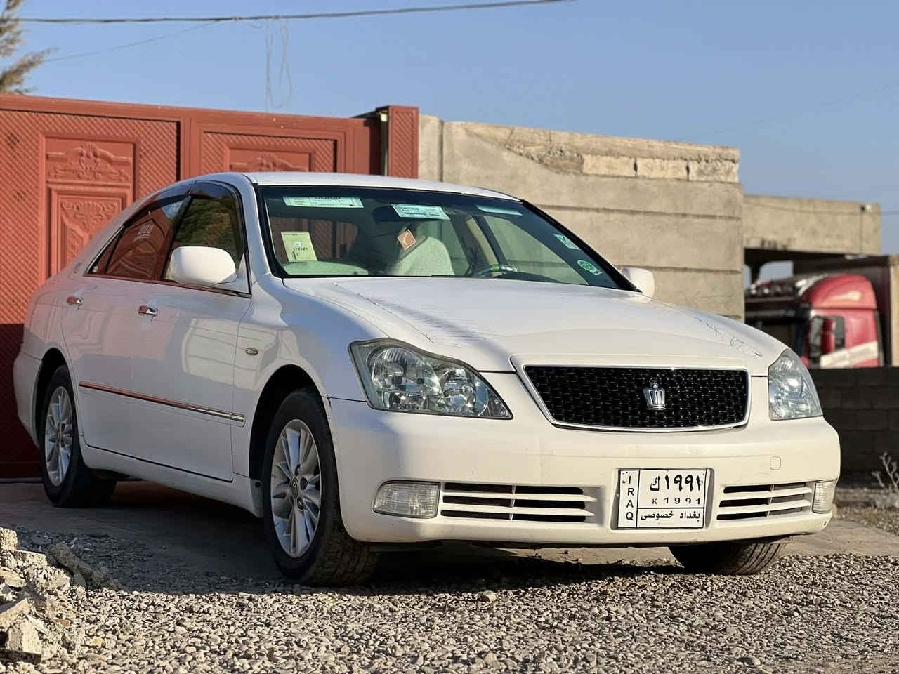 توێتا کراون شاهینە2005موس
182مەکینەی گەورەی گێر گەورە 
ئاوێنە شەفت
3دوگمەیە
بەردەیە
لایتی ناوچە کوێر
برێکی بەستراوە
گەرموو سارد مەزبوتە
جامی پێشو دوا هەڵگیراوە
شاشەو کامێرایە
بەسمە ڕەشە
بەشەرتی دوکەڵ
بۆ زانیاری زیاتر تەلەفون بکە
ژم.***********
