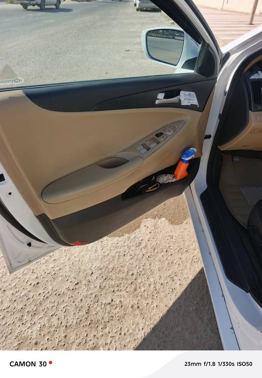 سوناتا موديل ١٤ خليجي سياره جديده كير ومكينه جددتبريد قطعتين تخم تاير حداديه وره وكدام رقم سليمانية بسمي تريد تحويل تريدوكاله بيه باب الوره جهت اليمن تبديل وكاله ورش بجاملغ مراوس بكي فايف او سوناتا ٢٢ مكاني بابل الحمزه الغربي معه الفرق حسب القناعه ***********/***********
