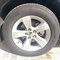 زوج تايرات • جديدة بالكرتون • مستخدمة