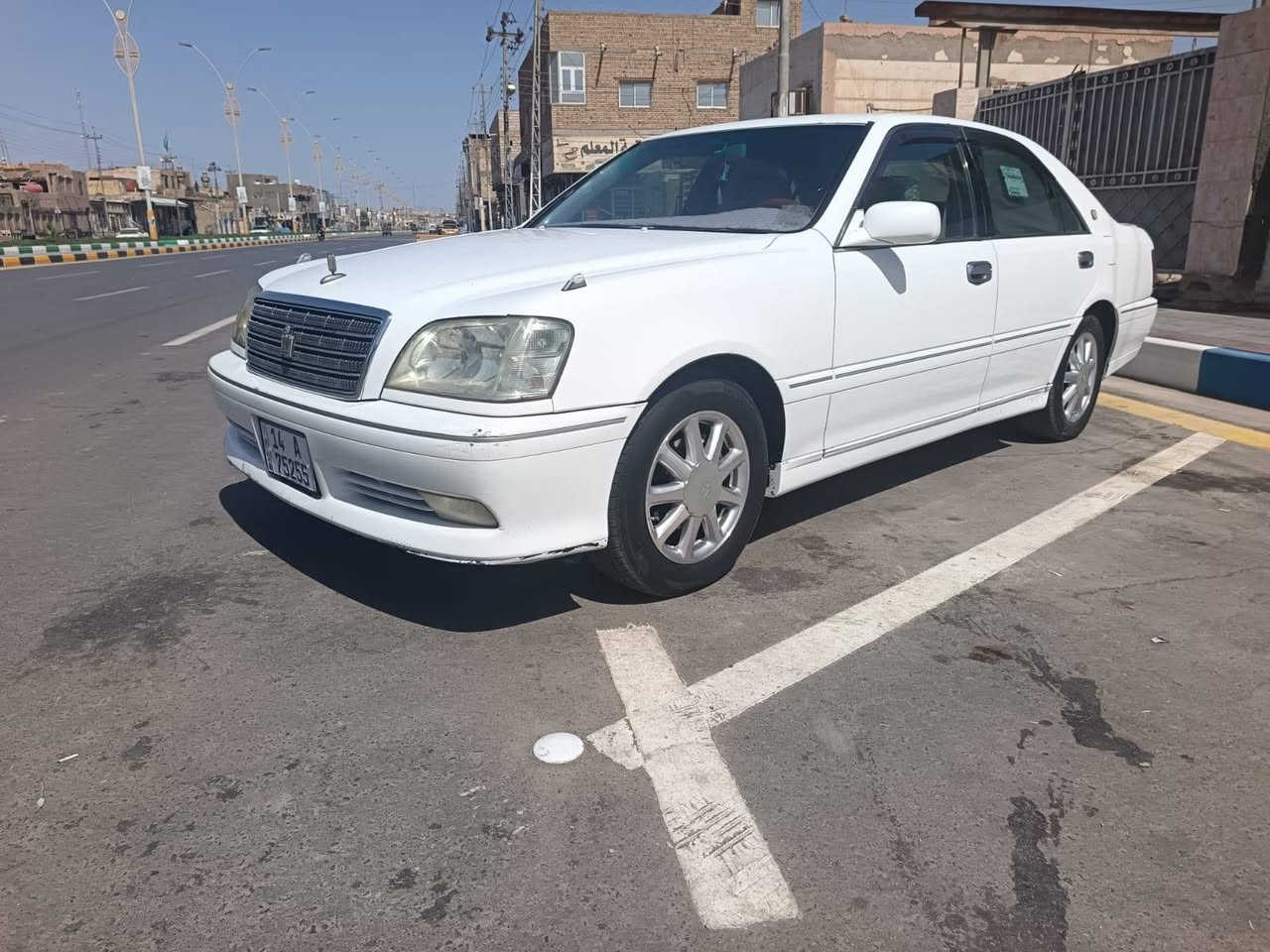 السلام عليكم ملكه مديل 2000 رقم بصره نكليزي بسمي مشروع وطني سنويه ل 29 سياره مال جناي كفالة من الكصه ونقل والعيب الشرعي وصوليات والضربه والخياس 
مكينه وكير 3000 VVt تبريد ثلج 
حداديه الاماميه عربانه الخلفيه توني شادهن جدد تخم تاير ويل نجمه جديد منظومه زنون عالي وناصي بكلايتات كرستال توني شديته تبريد ثلج كهراباىيات شغاله مابيه نقص سياره  جاهزه السعر 150 وبيه مجال قليل 
مكان السياره ذي قار سوق الشيوخ كرمة بني سعيد ***********
