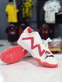 توصيل مجاني • مقاس ٤٠ و٤٤