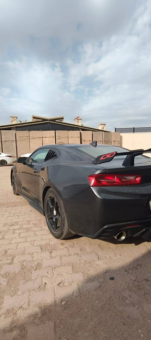 السلام عليكم شباب
كمارو موديل 2018

6 سلندر

رقم بغداد

هزه جديده

تحكمات كامله

شفتات سرعه 

مودات قياده

٣ وضعيات 

تخم تاير جديد

زنون ناصي عالي بلاد

ماشيه 101 كيلو

شاشه جبيره

تحكم كشنات

كامره دواره

الغرفه بعدها جديده

مابيها اي كلوب مشتغل بالدشبول

دعاميه ZL1

حادثهه مرفق السونار مرفق بالصور

سعرها120 وبيها مجال بسيط

***********
