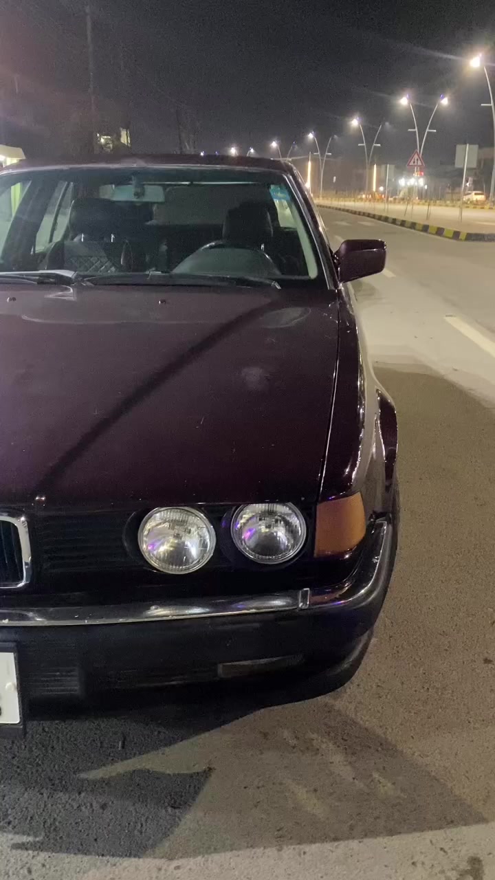 بي ام للبيع سيارة بسمي مكفولة ضربة ومجعون وكص كير محرك شرط لاصرف ولادخان تبريد شغال سعرها ٥٤ بيها مجال اخوان الشاراي يخابرني ***********
