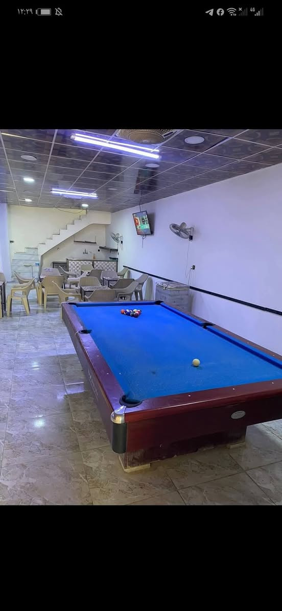 السلام عليكم
{ فرصه استثمارية}
بناية تجارية للبيع او مراوس المساحه 200 متر عباره عن قاعه طابقين ومحلات عدد2 الواجه 9 متر نزال 21 الوارد الشهري 1450 مليون واربعمائه وخمسون  طابو صرف زراعي سند 25 العنوان كميره قرب الجزيره السياحيه ويرهم مراوس هم  تفاصيل أكثر المراسله خاص او الاتصال على الرقم *********** وشكراَ للجميع
