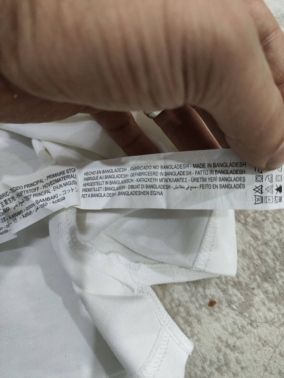 ZARA ✔️✔️
باله اوريجنال 💯💯 
النظافة 💯💯 
S القياس 
M يلبس 
52cm عرض الصدر
68cm الطول 
يتوفر توصيل لجميع محافظات العراق 🚙


**إذا كنت صاحب هذا الإعلان وتريد حذفه لأي سبب، رجاءا أرسل رسالة إلى الدعم الفني**