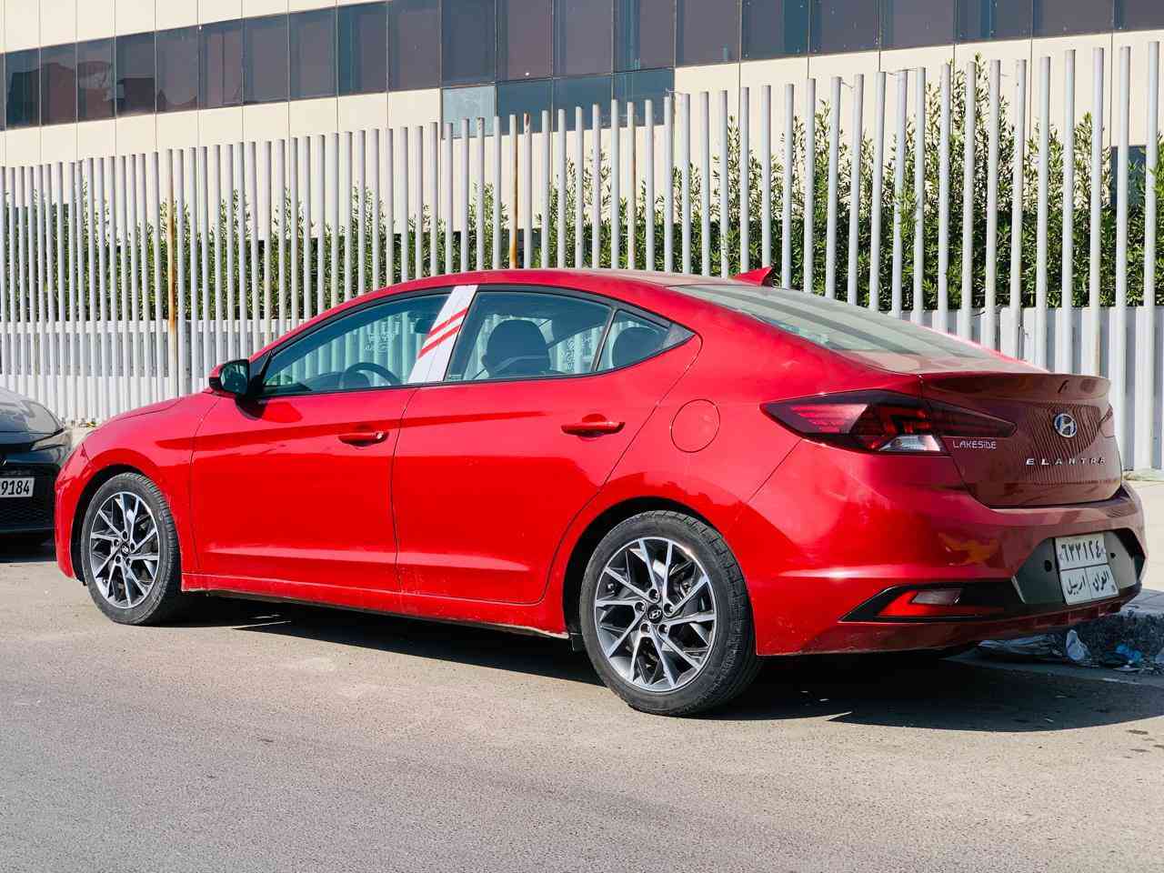 السلام عليكم النترا موديل 19 مواصفات عادية نص وارد أمريكي حادثهه دعاميه امامية فقط وبالعراق صار بيهه جنطه ابو دراجة وبدلت الجنطه نفس اللون بلاديه يعني بدون صبغ بدون دواخل كبر مكينه تبريد صدر كله كفاله ماشية 85 ميل داخلهه جديد سنوية ما ساقطه بسم شركة تريد وكاله او تحويل الي يعجبك مكان السياره بغداد وهاذه رقمي الي يحب يستفسر وبيهه سونار المندلاوي تفاصيل اكثر خاص هاذه رقمي بي واتساب ***********
