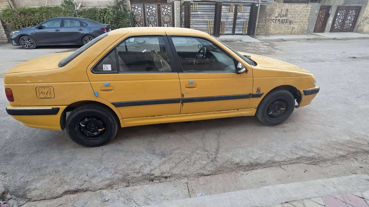 بيجو باص  موديل ٢٠١٥ 
كير فرنسي. محرك نضيف  + باتري جديد_ راديتر جديدة _ تبريد شغال
 بيهة فقط ضربة بل جاملغ الخلفي الايسر 
السعر ٣٦$ وبيها مجال
للتواصل:*********** مكاني بغداد الامين
