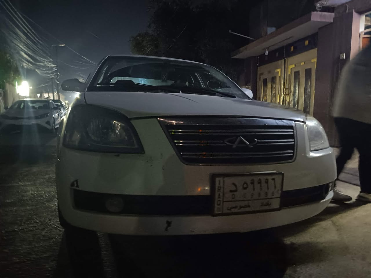 السلام عليكم مكلف بلنشر لسيارة مال ابن عمي شيري اي فايف موديل ٢٠٠٨ كير عادي رقم بغداد باسمة لسيارة صبغ عام اثر جراد كلير وتصليح خياسات  داخل كلة مدوشم كير محرك تبريد  كهربائيات كلة شغال ادامة كاملة صدر نص عمر السعر ٣٥ وبيها مجال العنوان بغداد اي استفسار الاتصال على الرقم وتحياتي  ***********
