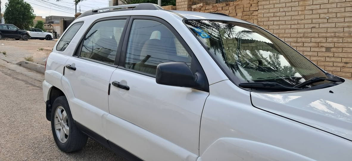 سيارة سبورتج موديل ٢٠٠٩ تايرات وحدادية جديدة رقم انكليزي ومميز كربلاء وتحويل ثاني يوم سعر 115$ وبيه مجال قليل
رقم موبايل ***********
