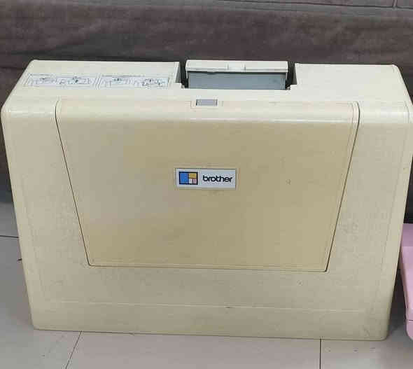 مكينة خياطة نوع برذر ياباني بيها ١٦ نقشه بيها ٣ سرعات نضيفه حيل شغالة مابيها خلل
السعر ٩٥
العنوان /شقق الخضراء
***********
