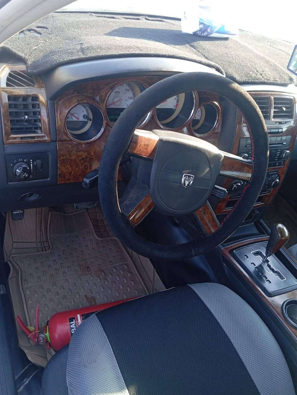 سلام عليكم 2010للبيع بصره قظاء المدينه السعر 110مكينه كير اعسل مكفولات باقي التفاصيل اتصل وتدلل ***********
