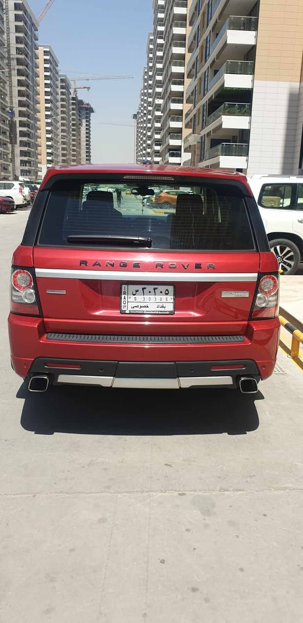 رانج سبورت2012 سوبر جارج السيارة فول مواصفات ماشية140الف مكفولة كير ومحرك وكشر بيهة طخة ومعدلة بارد جاملغ الامامي جهة السائق فقط..مكاني بغداد عارضهة ب160 وبيهة مجال***********
