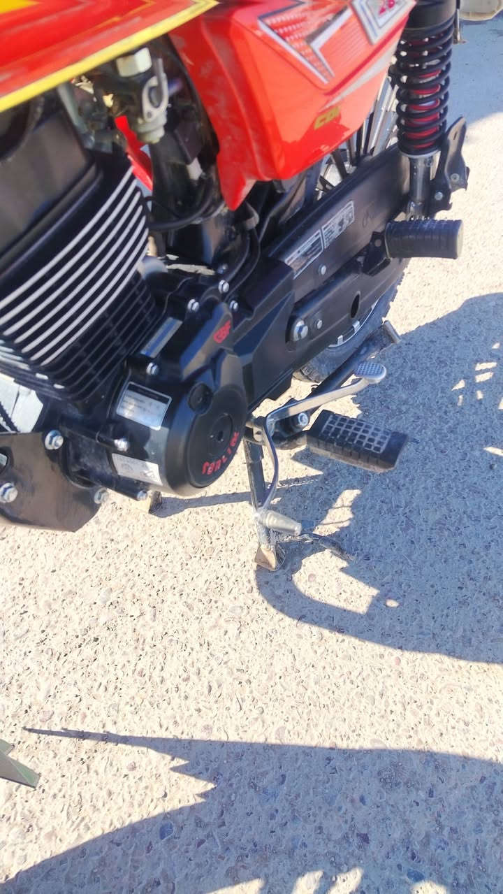 السلام عليكم
إيراني سونلك ٢٠٢٥ ضاغطه وزنجيل
دراجه كلش نضيفه
السعر ٨٥٠ وبيها مجال بسيط كلش
للتواصل ***********
أو زورونا عند معرض مهندس للدراجات
سامراء حي سكك
