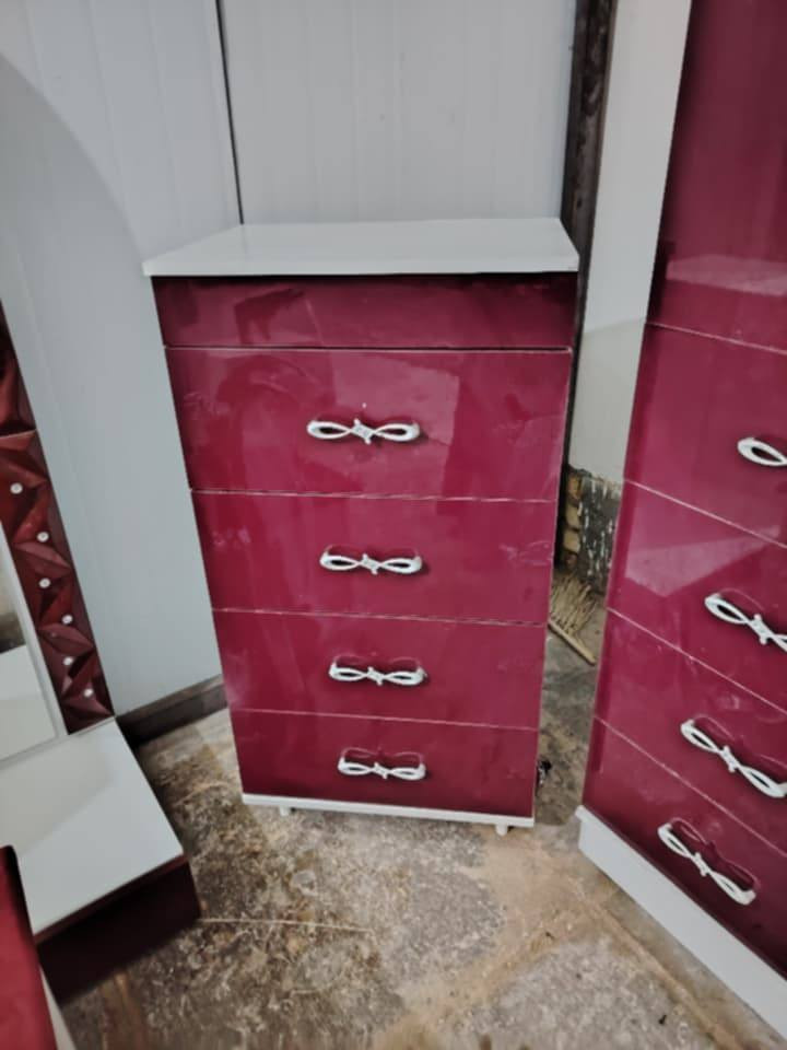 غرفه تركي ضخمه اخت. الجديد كامله تركي اصلي ثقيل سعر 475 المكان ديوانيه *********** بي وتساب ديوانية, القادسية
