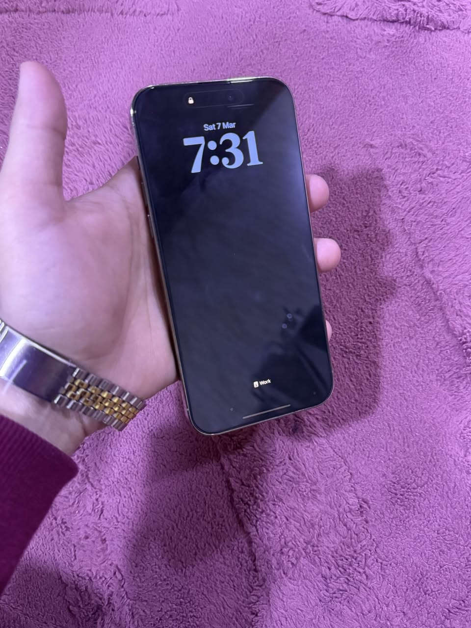 السلام عليكم

ايفون 14pro max للبيع 

ذاكرة : 256

بطارية : 82 

نضافة الجهاز : 100%

العنوان : بغداد الزعفرانيه  

السعر : 900 وبي مجال 

للاستفسار : ***********
