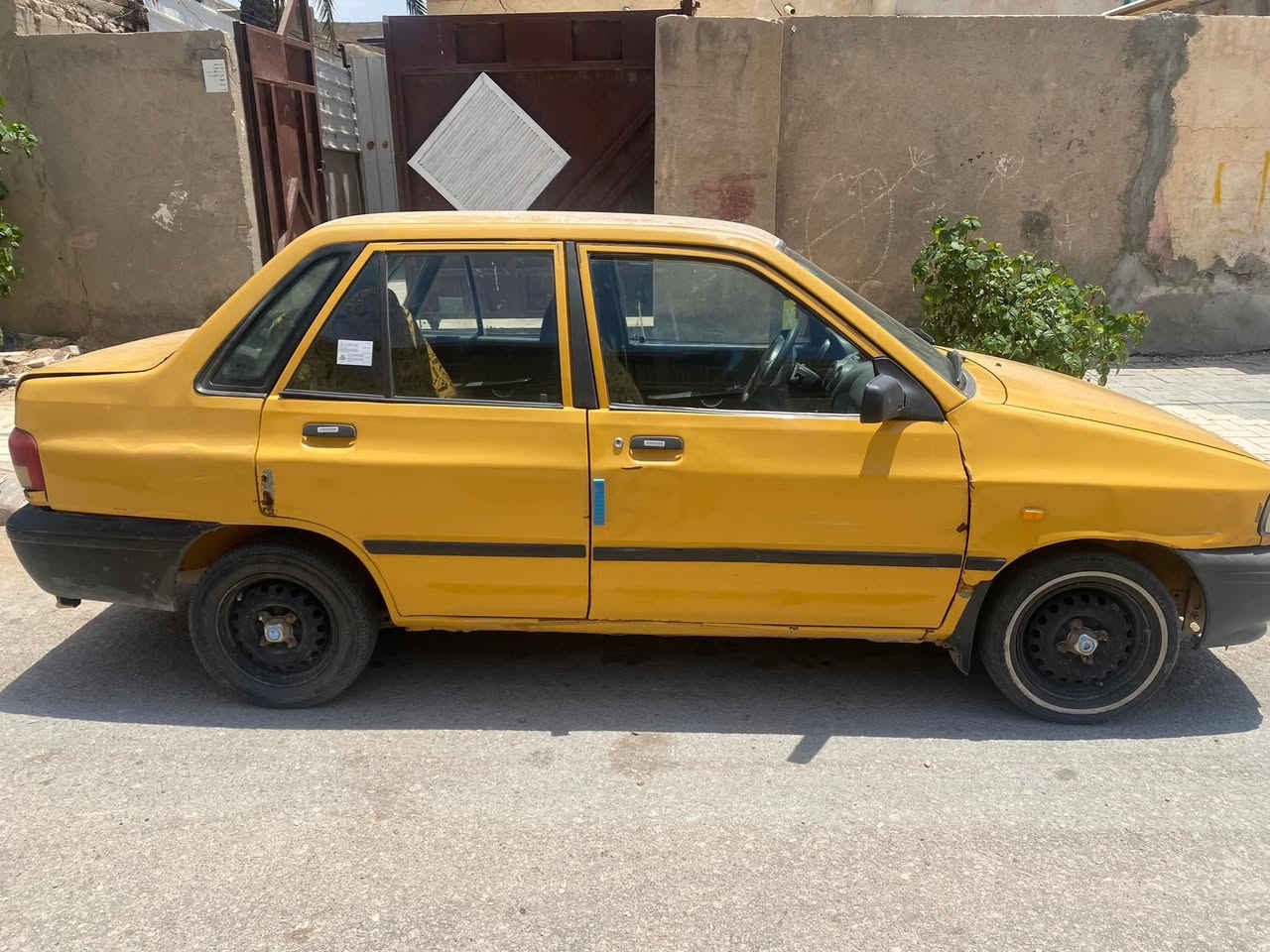 السلام عليكم سايبا للبيع موديل ٢٠١٢ رقمه انكليزي بغداد باسمي كير ومحرك وتبريد مكفولات مصفرة هيئة ومرور سنويته ل٢٠٢٧ 
 رايده ب٢٠ من الاخير لا تعبني ولا اتعبك للاستفسار ***********
مكاني بغداد المحمودية
